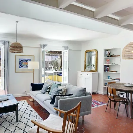 L'abbaye - Sublime Duplex-terrace Renovated, 3 Bedrooms, A/c Apartament