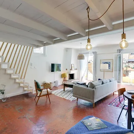 L'abbaye - Sublime Duplex-terrace Renovated, 3 Bedrooms, A/c Apartment